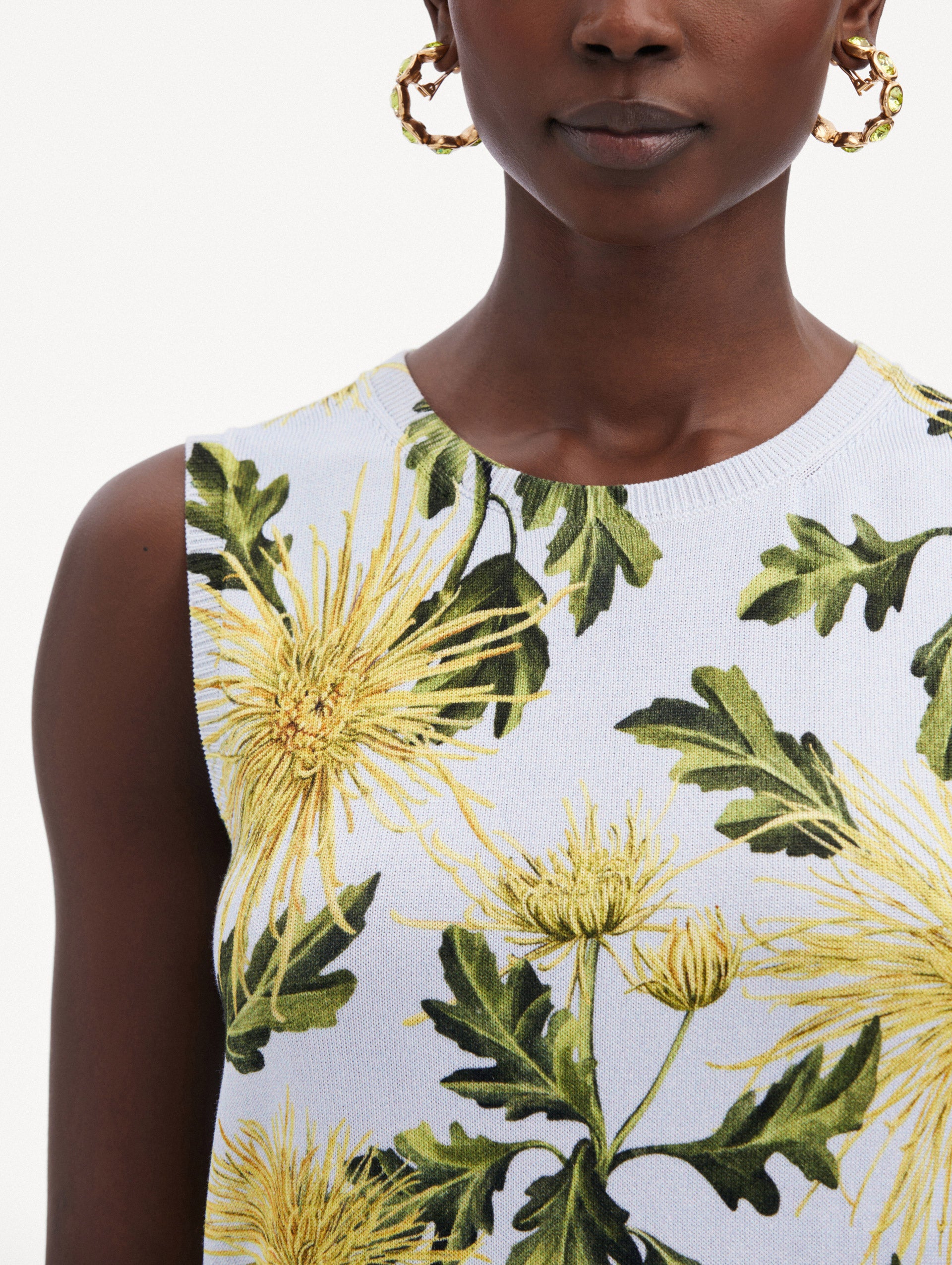 Chrysanthemum Printed Tank Zoom View