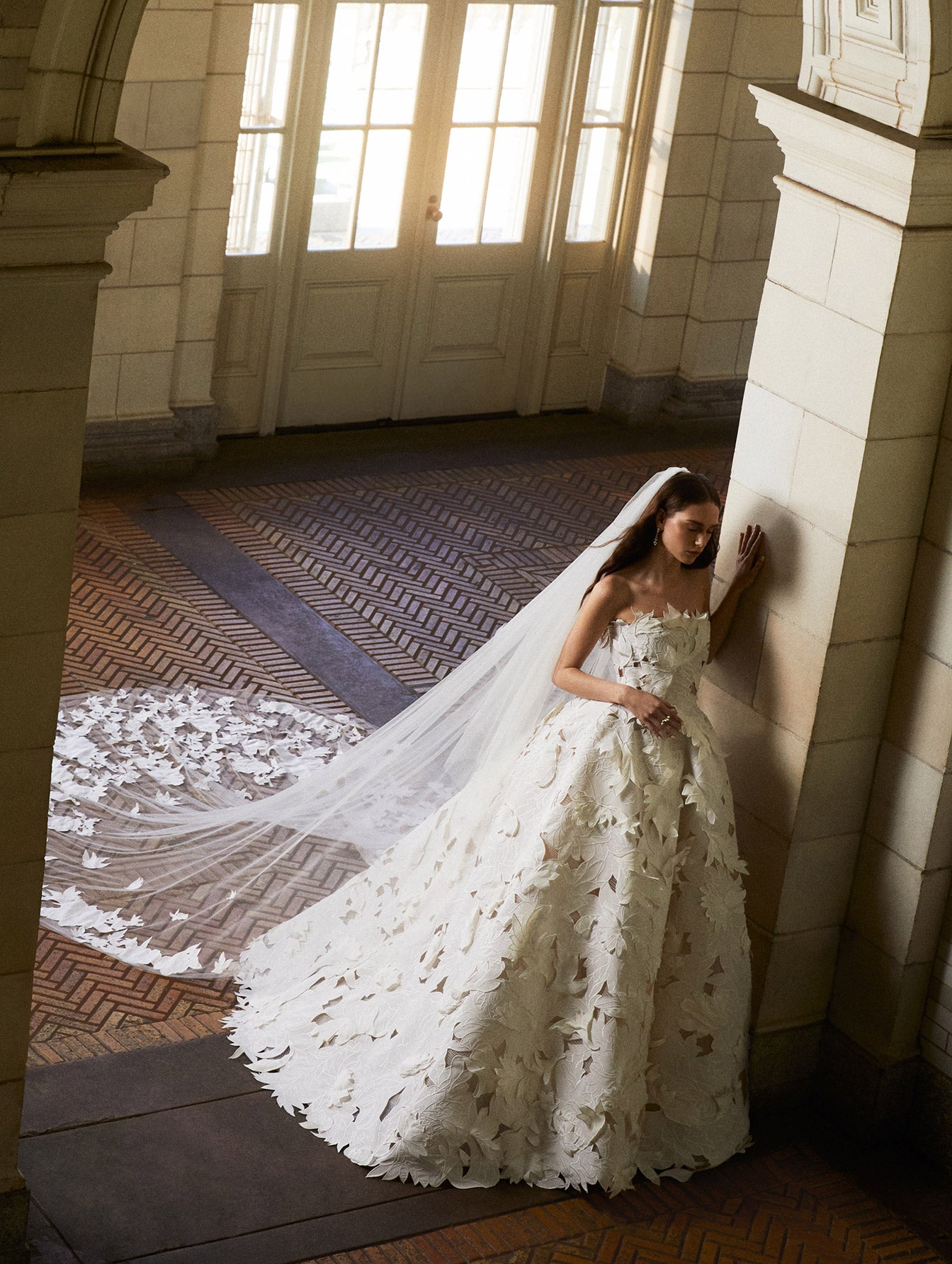 Oscar de la renta bridal 2019 prices best sale