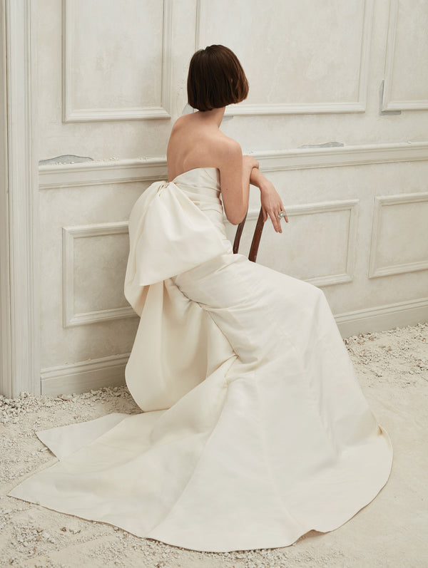 Bridal Collection Fall 2019 Look 2