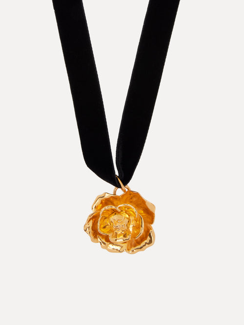 Gardenia Pendant Velvet Necklace Zoom View