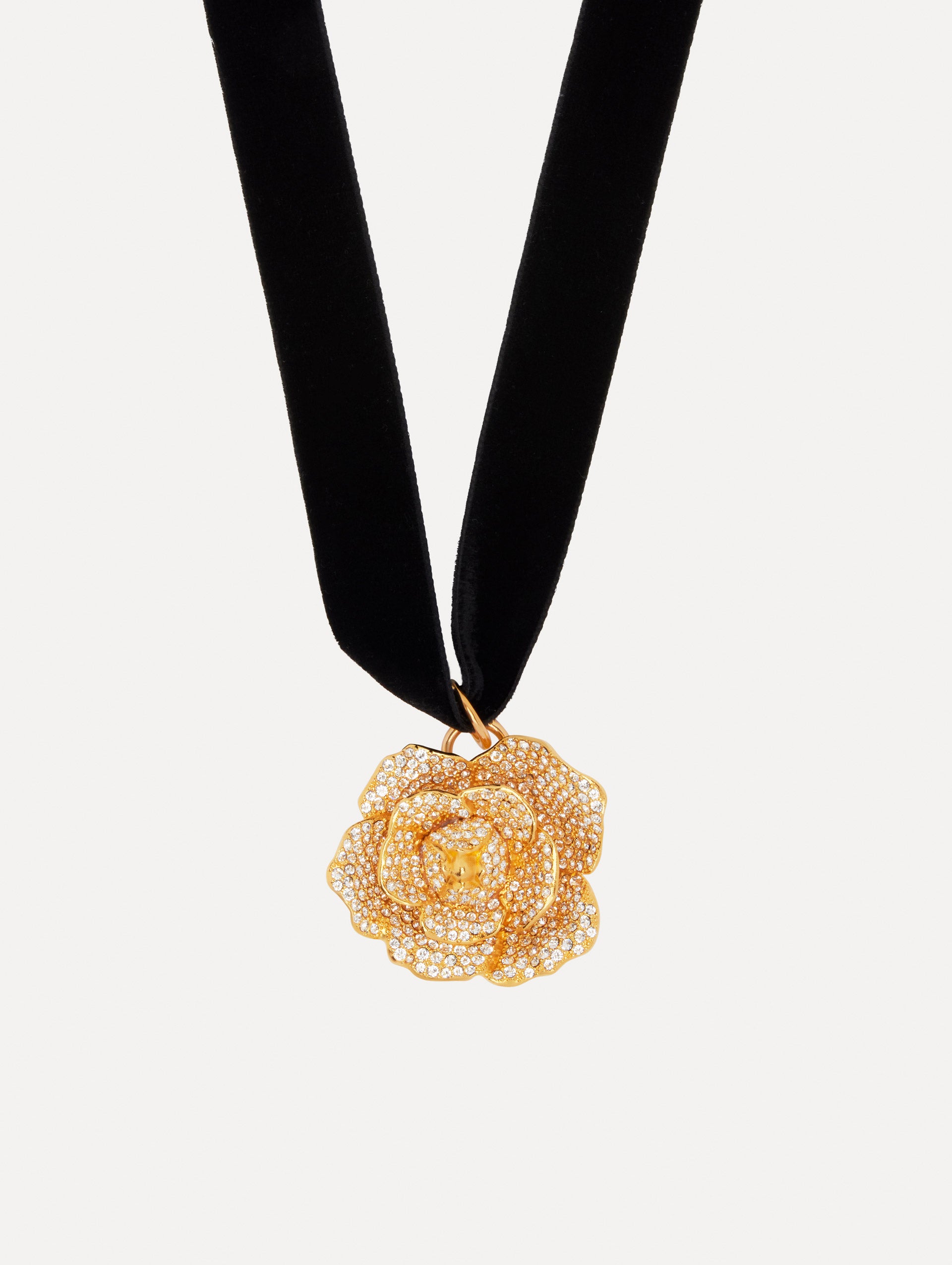 Gardenia Pendant Velvet Necklace Zoom View